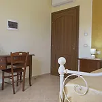Il Casale Di Federico Couette-café 3*